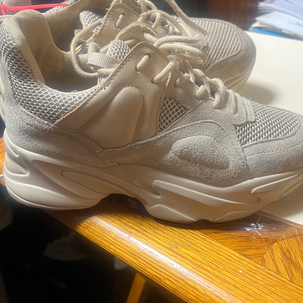 Steve Madden Beige Chunky Sneakers